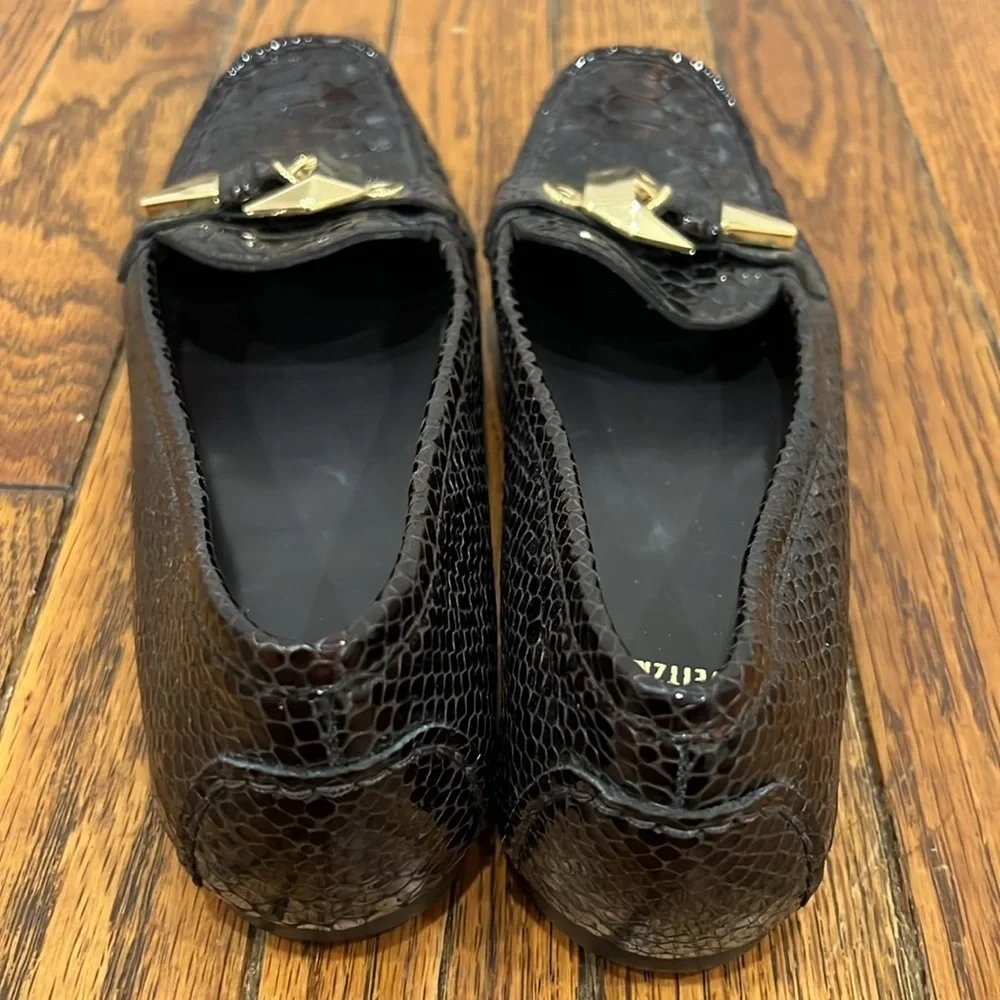 STUART WEITZMAN Crocodile Patent Leather Gold Mary Jane Buckle Loafers Size 7M